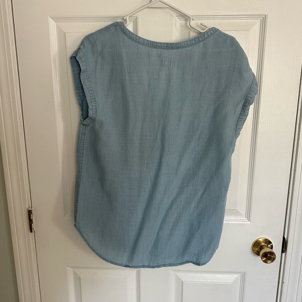 GAP Women's Soft Blue Cap Sleeve Blouse - Picture 3 of 4